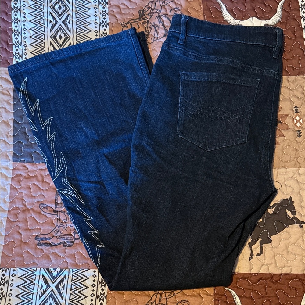 Idyll Wind Boot Stitch Jeans - Picture 3 of 9